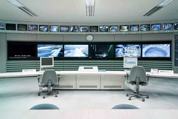 楼宇控制系统中央控制室主机的安装施工！(图1)